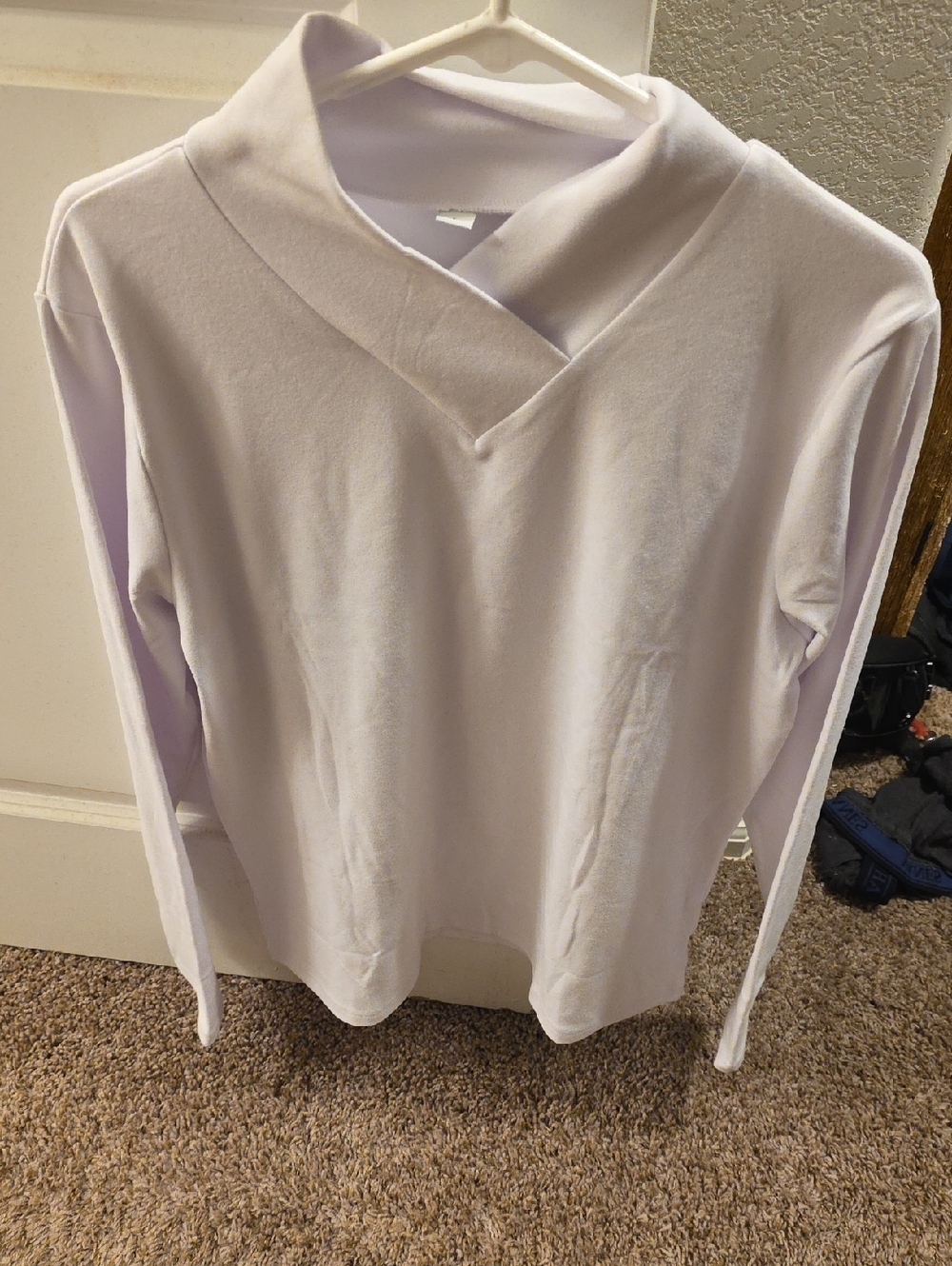 White V-Neck Long Sleeve Top